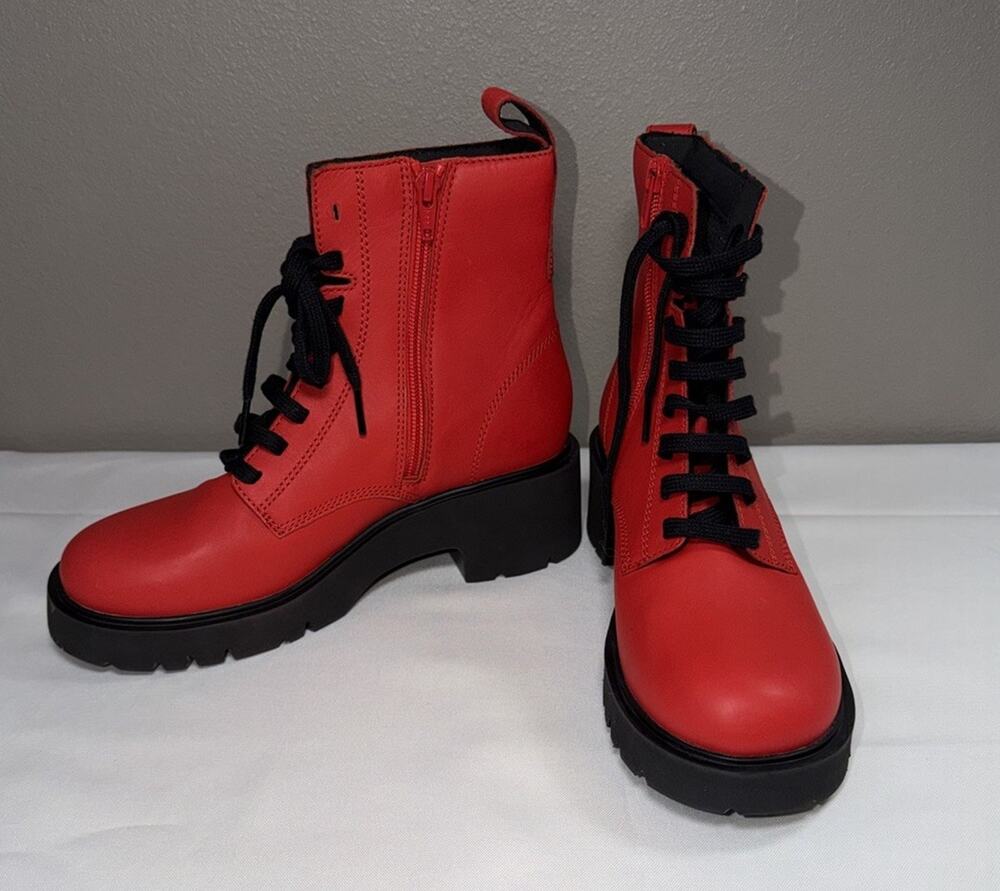 NWOT Camper Milah Women’s Red Leather 7.5 Chunky Lace Up Side Zip Chukka Boots